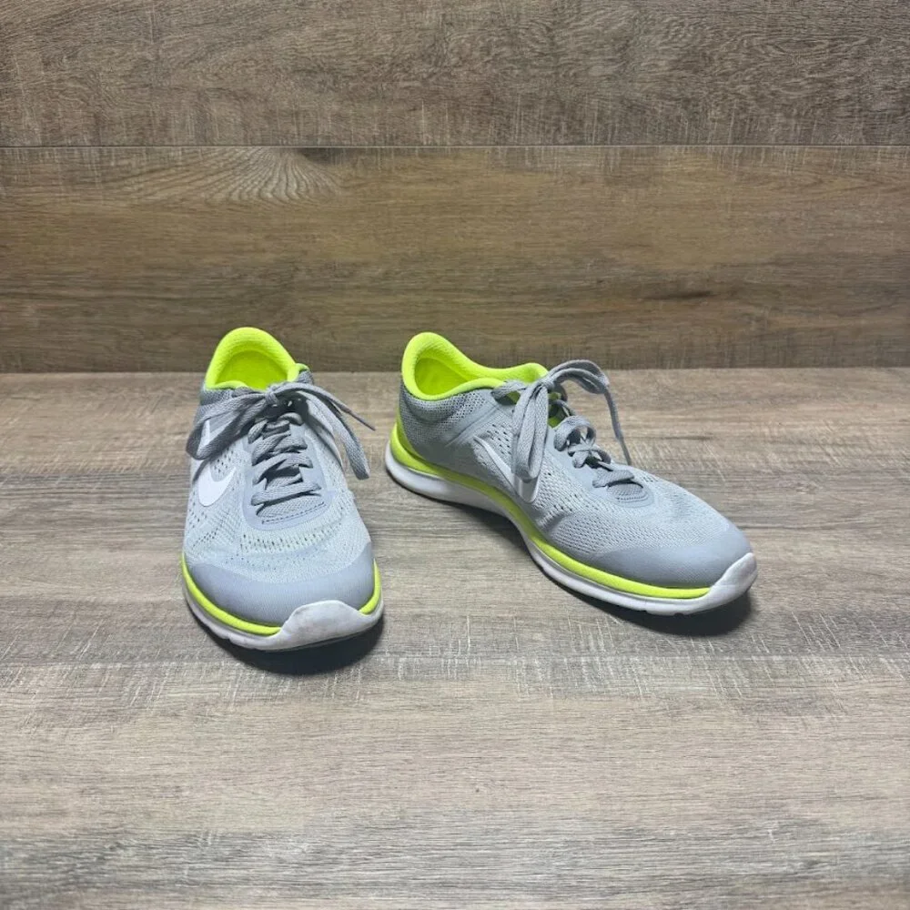 Nike In-Season Gray Athletic Shoes Women's Size 7.5